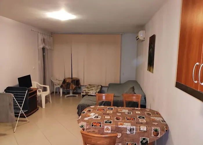 просторная в популярном комплексе * סאני ביץ'